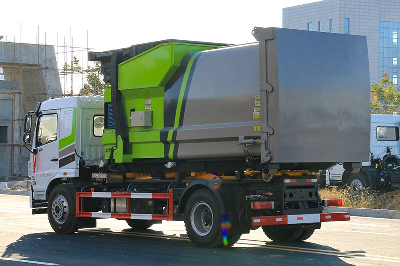 東風(fēng)華神KL5勾臂垃圾車 12方