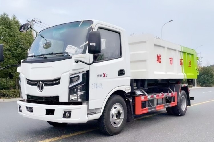 奧馳X2藍(lán)牌(地庫)勾臂垃圾車 7方建筑垃圾箱