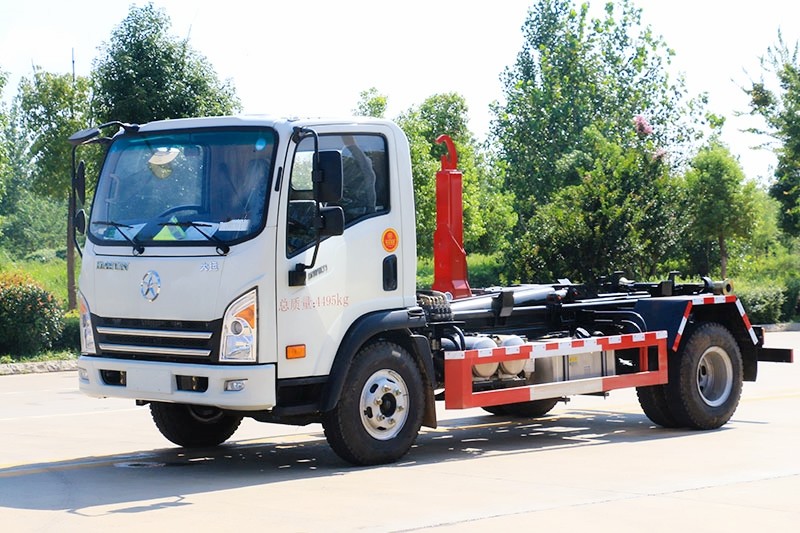 大運(yùn)奧普力藍(lán)牌(地庫)勾臂垃圾車 7方建筑垃圾箱 